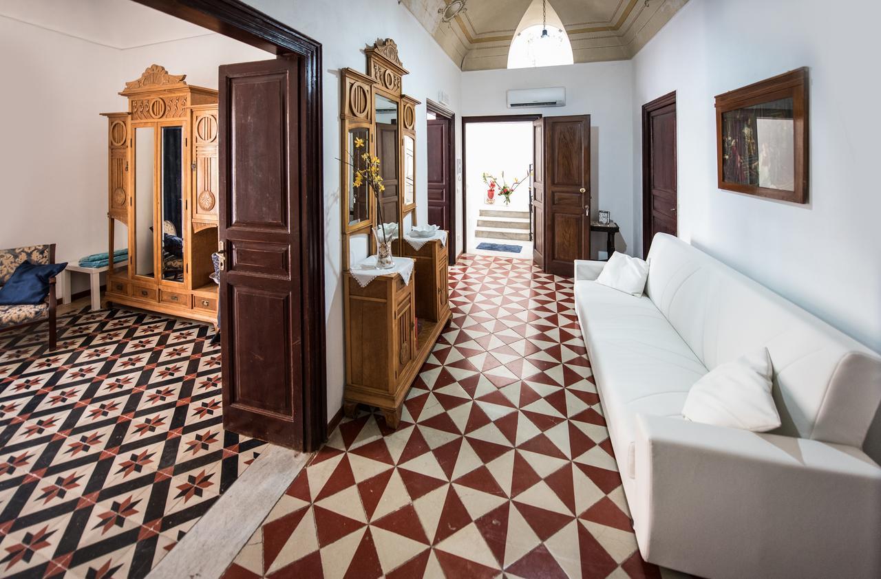 Апартаменты Palazzo Taormina Кастелламмаре-дель-Голфо Экстерьер фото
